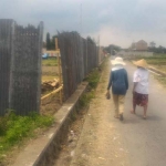 Lahan pembangunan SMPN 3 Blitar yang sudah dipagari oleh penggarap. foto: AKINA/ BANGSAONLINE