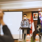 Kepala Kantor Imigrasi Kelas I TPI Malang, Ramdhani, saat membuka acara sinergitas komunikasi dengan instansi dan media di Hotel Grand Cakra Malang, Selasa (16/11).