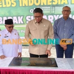 Wakil Menteri Pertanian, Sudaryono, saat meresmikan reaktor biogas di Desa Ngadirenggo, Kecamatan Wlingi, Kabupaten Blitar. Foto: AKINA NUR ALANA/BANGSAONLINE