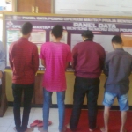 Lima anggota geng motor yang diamankan. Foto: SOFFAN S/BANGSAONLINE
