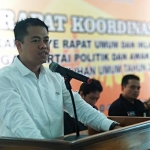 Aang Khunaifi, Koordinator Divisi Hubungan Antar Lembaga dan Hubungan Antar Masyarakat Bawaslu Provinsi Jatim. foto: YUNIARDI  SUTONDO