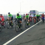 Danrem 084/Bhaskara Jaya Kolonel Inf Sudaryanto saat gowes bersama Kepala Staf Kodam V/Brawijaya.