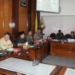 KOORDINASI: Wabup Sidoarjo memimpin Rakor persiapan peringatan Haornas 2016, Aula Delta Wicaksana Kantor Pemkab Sidoarjo, Senin (29/8). foto: MUSTAIN/ BANGSAONLINE