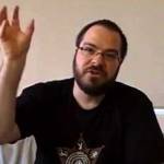 Prof James D Frankel yang bergetar hatinya saat membaca Alquran. (mediakiwari)