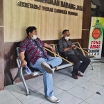 Ismail Makky, S.H., Ketua LSM Format saat mengirimkan surat permintaan klarifikasi ke BLP Pasuruan.
