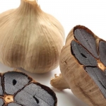 Manfaat Bawang Hitam untuk Kesehatan Tubuh. Foto: Ist
