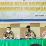 Bupati Baddrut Tamam saat melakukan Safari OPD di Disperindag Kabupaten Pamekasan. 