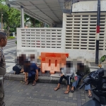 6 Remaja saat diamankan oleh Satpol PP Surabaya