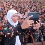 Ketua Umum PP Muslimat NU, Khofifah Indar Parawansa, saat merayakan HUT ke-90 GP Ansor.