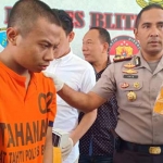 Kapolres Blitar AKBP Anissullah M Ridha bersama pelaku.