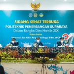 Sidang Senat Terbuka Politeknik Penerbangan Surabaya Dalam Rangka Dies Natalis ke-31 dengan pidato ilmiah.