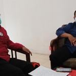 Ketua F-PDIP DPRD Kabupaten Kediri, Wasis, S.H. (kiri) dan Ketua DPC PDIP Kabupaten Kediri, Murdi Hantoro. foto: MUJI HARJITA/ BANGSAONLINE