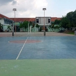 Lapangan basket di MAN Sumenep yang belum dipasang kanopi.