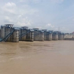 Status sungai Bengawan Solo pada posisi siaga II. Saat ini wilayah hulu juga sedang banjir.