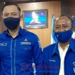 Ketua DPC Partai Demokrat Kabupaten Mojokerto, Ayub Busono Listyawan bersama Ketua Umum AHY dalam satu kegiatan internal partai. foto : istimewa.