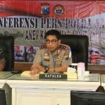 Kapolda Jatim Irjen Pol Machfud Arifin didampingi Pangdam V Brawijaya Mayjen TNI Arif Rahman. foto: istimewa