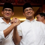 Anies Baswedan (kanan) dan Saindiaga Uno (kirin). Foto: detik.com