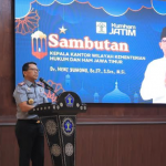 Kakanwil Kemenkumham Jatim, Heni Yuwono saat memberi sambutan di apel pascalibur lebaran