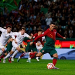 Cristiano Ronaldo sumbang dua gol saat kalahkan  Liechtenstein dengan skor telak 4-0. 