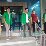 Saad Muafi saat keluar dari Kantor Pemkab Pasuruan.