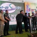 RESMI: Peluncuran aplikasi M-Bonk untuk mendeteksi dini kerusakan jalan, di Pendapa Delta Wibawa, Selasa (23/2). foto: musta’in/ BANGSAONLINE