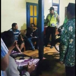 Rumah Nur Sukiman didatangi tetangga pasca disatroni maling.