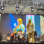 Kades Bulusari saat memberi sambutan.