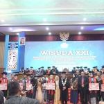 Wisuda Unirow Tuban.