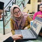 Lurah Sidodadi, Eka Puji Astutie, saat menghadiri soft launching RLD atau Rumah Literasi Digital.