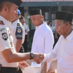 Penyerahan remisi ke 2 warga binaan Lapas Tuban