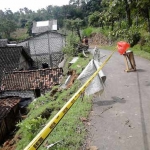 Salah satu rumah di Desa Ngandong, Kecamatan Grabagan yang tertimpa longsor beberapa waktu lalu.