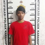 Tersangka diamankan di Mapolsek Karang Pilang.