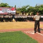 Jajaran Polres Tuban saat menggelar apel persiapan pengamanan Hari Buruh Internasional alias May Day tanggal 1 Mei mendatang. foto: BANGSAONLINE