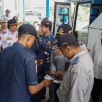 Pj Wali Kota Kediri, Zanariah, saat melakukan ramp check di Terminal Tanaman. Foto: Ist