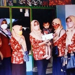 DWP Diskominfo Sumenep mengantar langsung santunan kepada anak-anak yatim.
