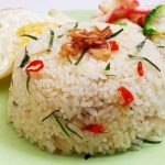 Cara Mudah Buat Nasi Daun Jeruk di Rice Cooker Wangi dan Gurih. Foto: Ist