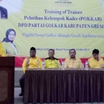 Suasanan ToT bagi kader Golkar Gresik di Trawas. foto: SYUHUD/ BANGSAONLINE