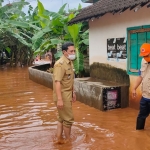 Banjir bandang yang menerjang Dusun Juwiri, Desa Tuwiriwetan, Kecamatan Merakurak, Kabupaten Tuban, Senin (11/1/2021). (foto: ist)