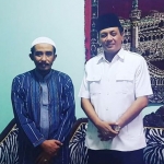 Firman Syah Ali (kanan) bersama Gus Thoriq Darwis bin Ziyad (kiri). foto: Istimewa/ BANGSAONLINE.com