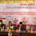 Evaluasi akhir tahun sekaligus launching website G25Indonesia. foto: AHMAD FAUZI/ BANGSAONLINE