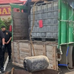 Konferensi pers terkait penyelewengan BBM subsidi jenis solar di Tuban.