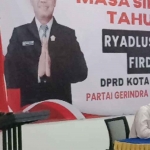 Anggota DPRD Kota Probolinggo dari Gerindra, Riyadlus Solihin Firdaus, saat reses di Aula Yayasan Badrut Tamam.