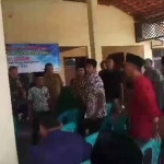 Kericuhan saat pembentukan P2KD Langkap, Kecamatan Burneh, Bangkalan, menjelang Pilkades tahap ke-3.