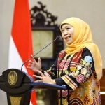 Gubernur Khofifah memberikan sambutan saat Gala Dinner bersama Majelis Senat Akademik PTN BH se-Indonesia di Gedung Negara Grahadi, Surabaya. (Ist)