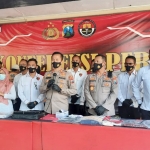 Kapolres Tuban AKBP Ruruh Wicaksono saat press conference.