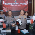 Konferensi pers yang berlangsung di Mapolres Blitar Kota.
