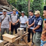 CDK Wilayah Sumenep saat mengadakan kegiatan Ekspedisi Abboti di Pulau Masakambing. 
