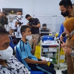 Sebanyak 99 penyandang disabilitas di Kabupaten Tuban mengikuti program vaksinasi di Mapolres Tuban, Selasa (10/8/2021). (foto: ist)