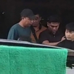 Tangkapan layar video penangkapan oknum pensiunan TNI di Kabupaten Pamekasan yang diduga sedang pesta narkoba.