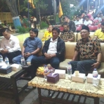 Ketua Golkar Gresik Ahmad Nurhamim bersama Pendiri RGS Indonesia H. M. Khozin Ma